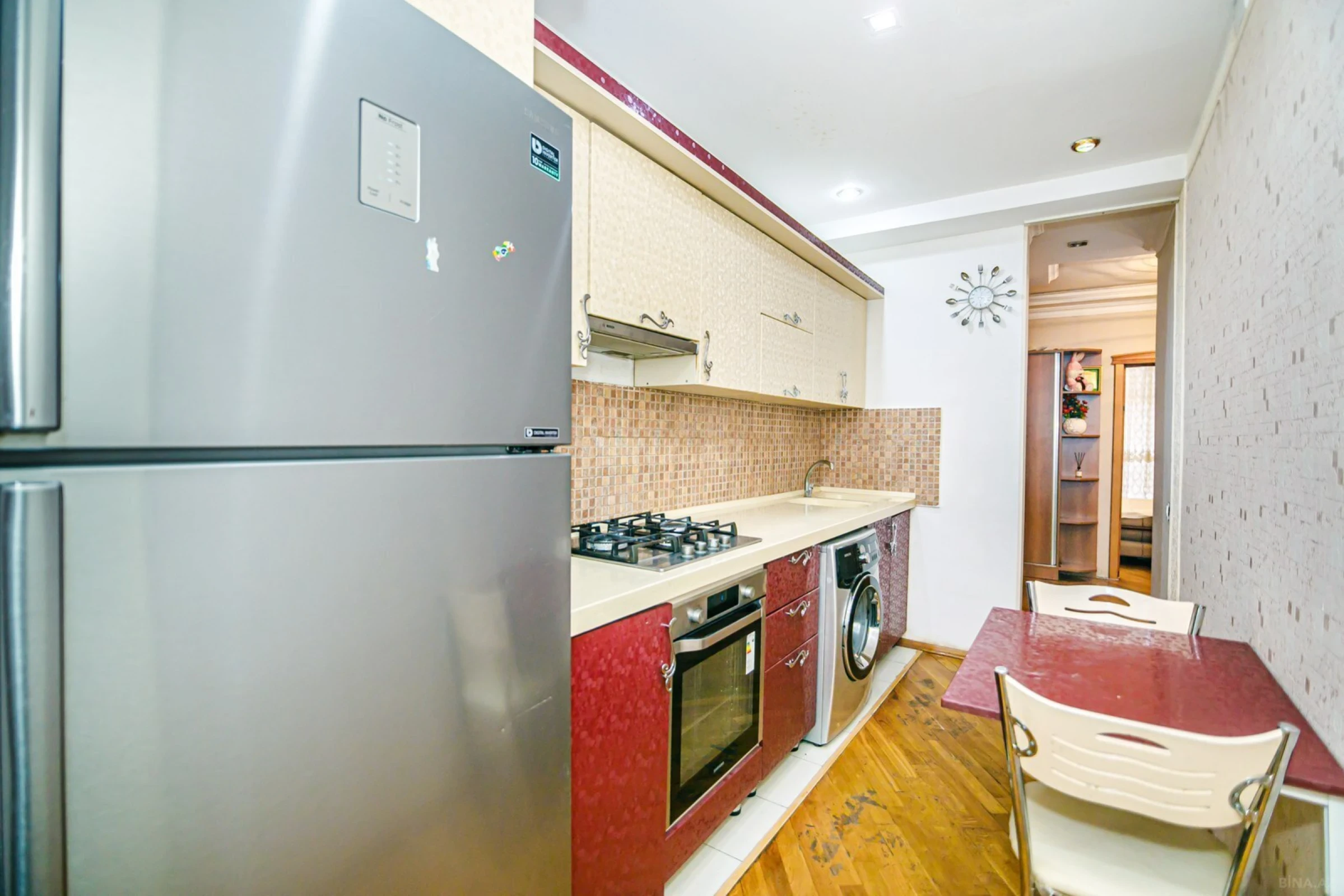 Kirayə verilir 3 otaqlı mənzil 100 m²