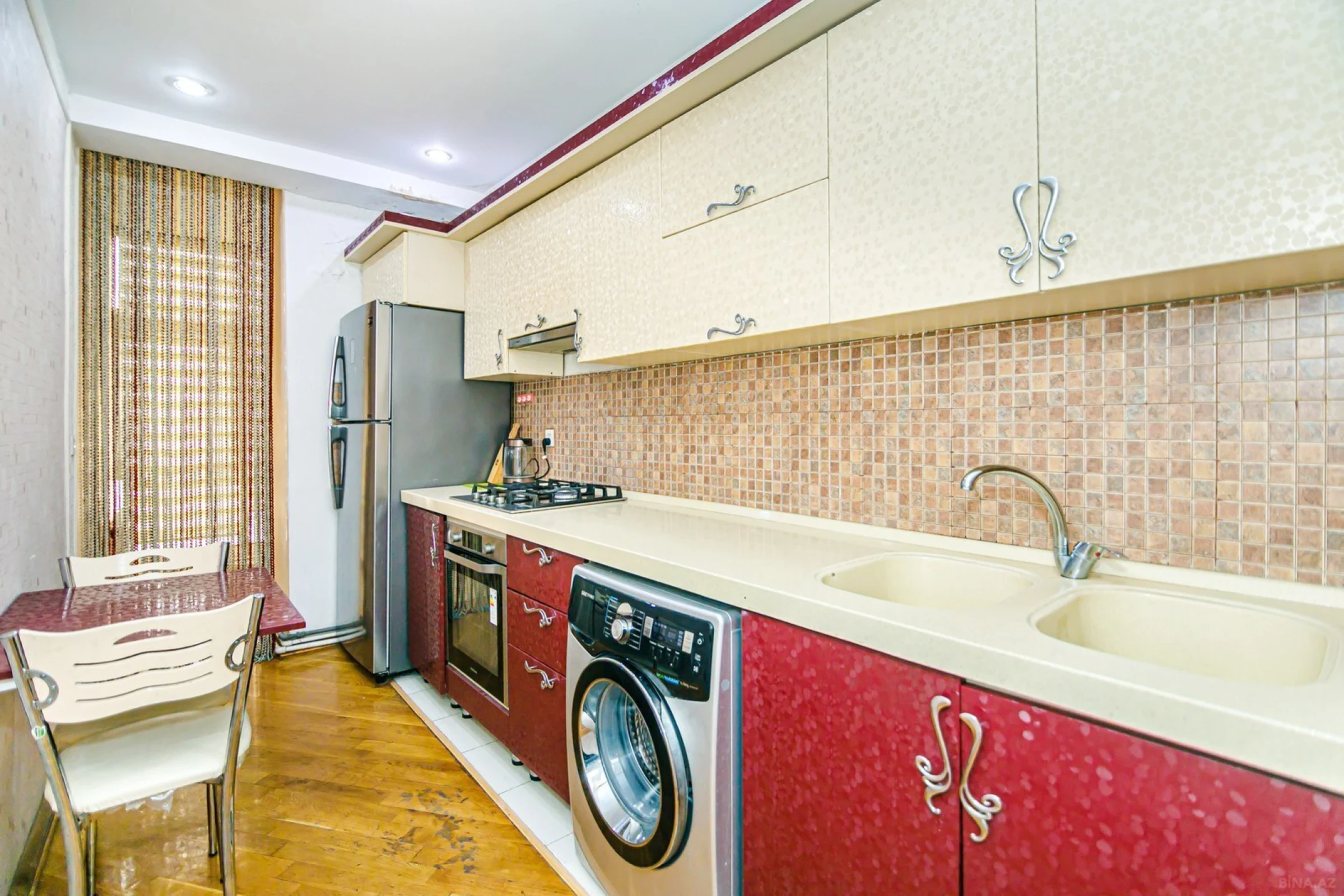 Kirayə verilir 3 otaqlı mənzil 100 m²