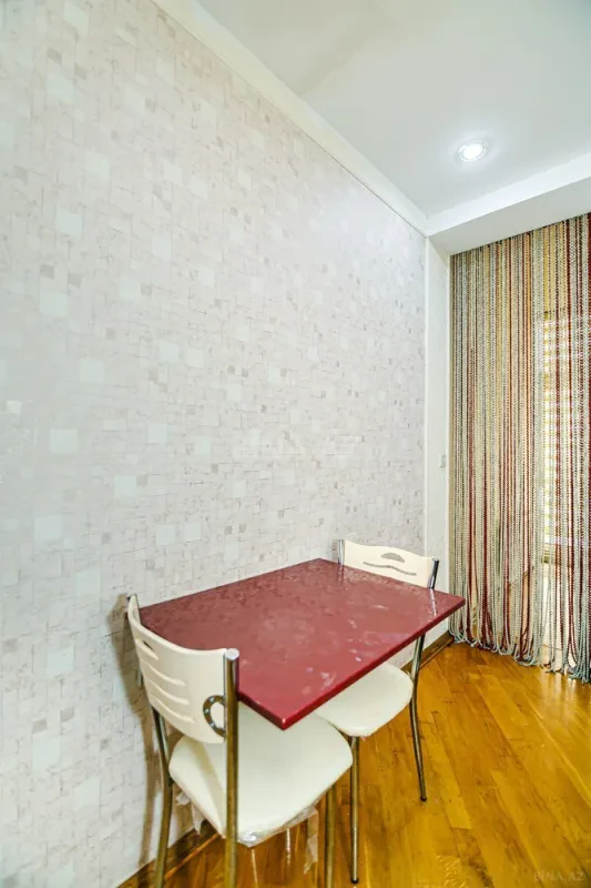 Kirayə verilir 3 otaqlı mənzil 100 m²