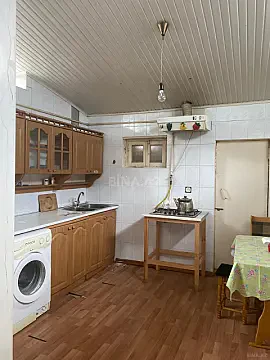 Satılır 5 otaqlı mənzil 180 m² — Şəki 5 otaq 180.00 m²