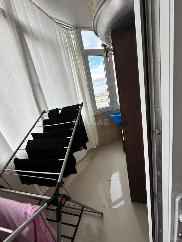 Satılır 3 otaqlı mənzil 125 m²