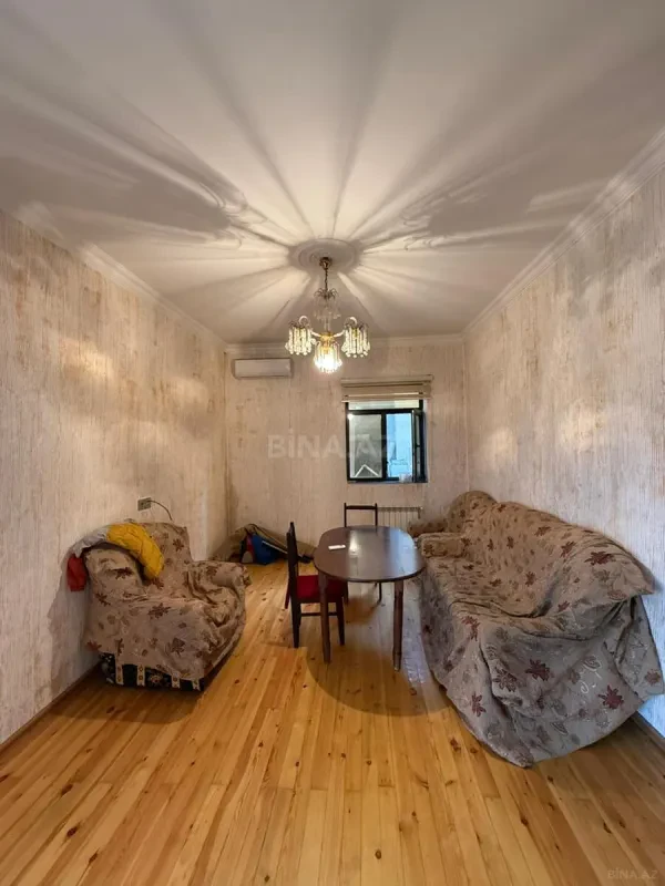 Kirayə verilir 2 otaqlı mənzil 50 m²