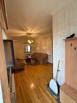 Kirayə verilir 2 otaqlı mənzil 50 m²