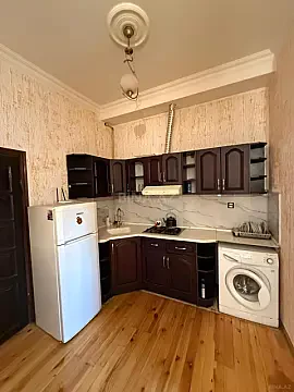 Kirayə verilir 2 otaqlı mənzil 50 m² — Bakı 2 otaq 50.00 m²
