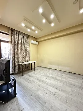 Satılır 2 otaqlı mənzil 42 m²