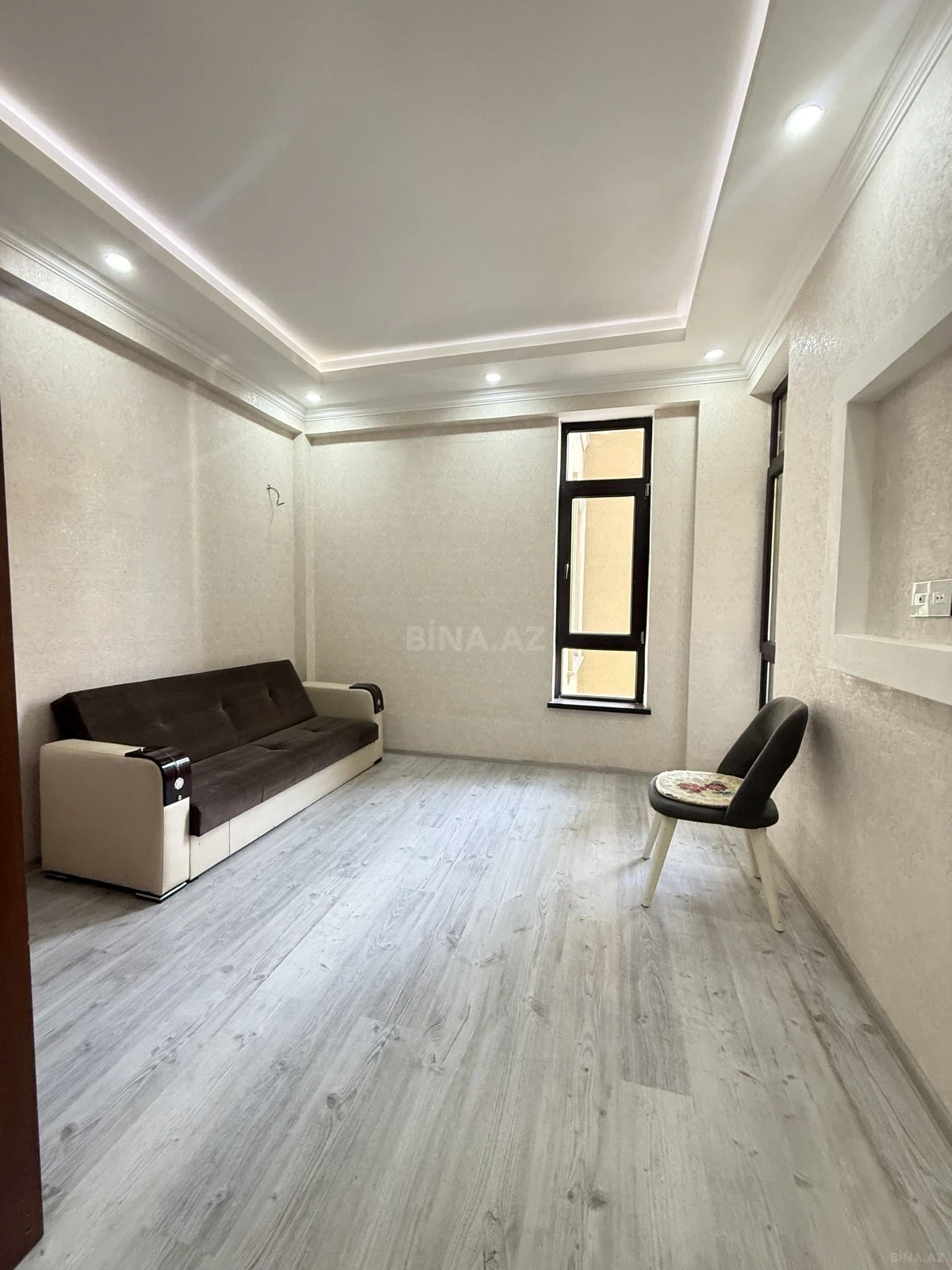Satılır 2 otaqlı mənzil 42 m²