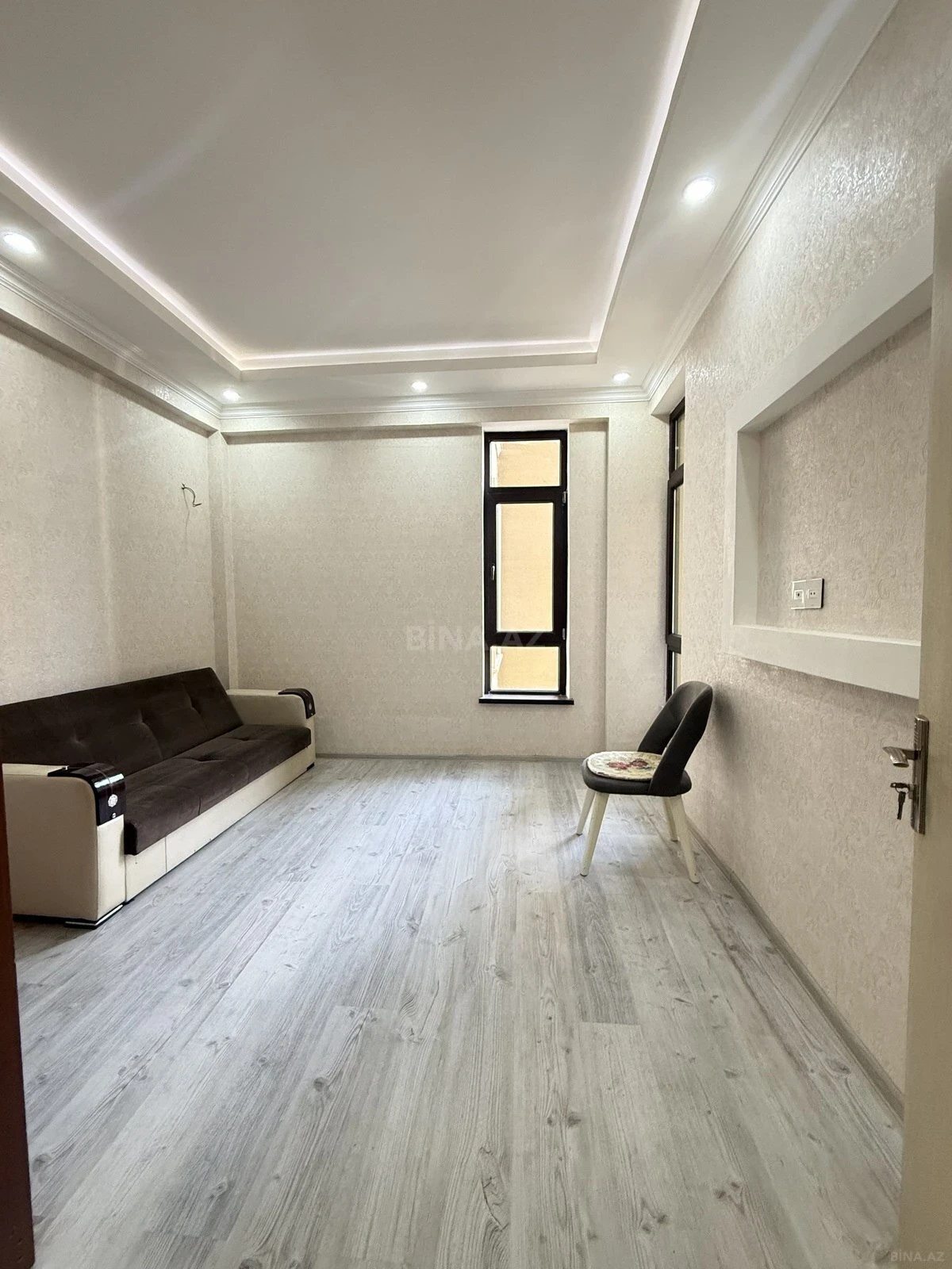 Satılır 2 otaqlı mənzil 42 m²