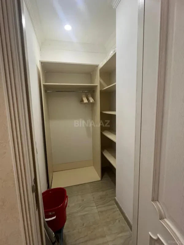 Satılır 2 otaqlı mənzil 98 m²