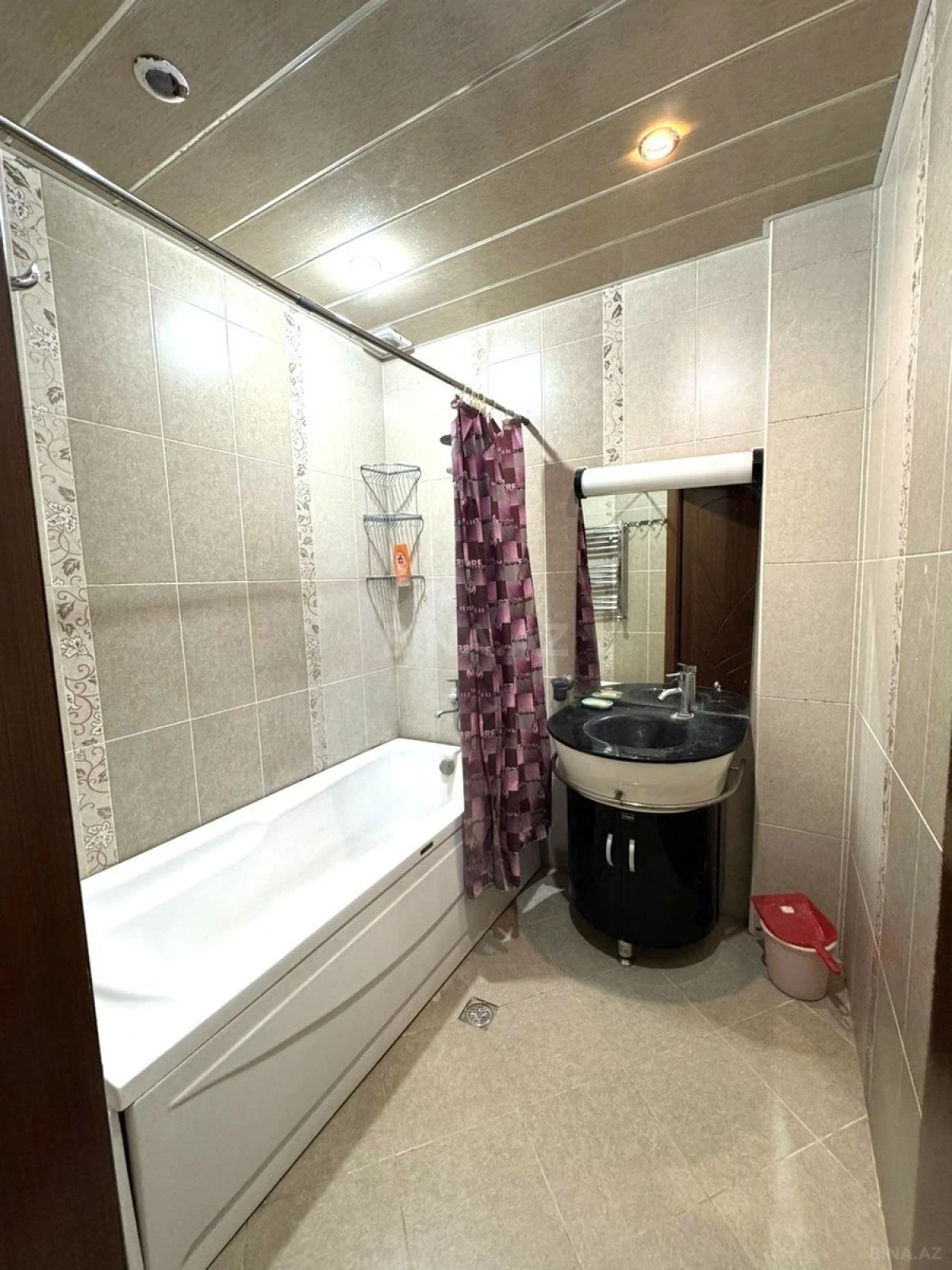 Kirayə verilir 2 otaqlı mənzil 85 m²