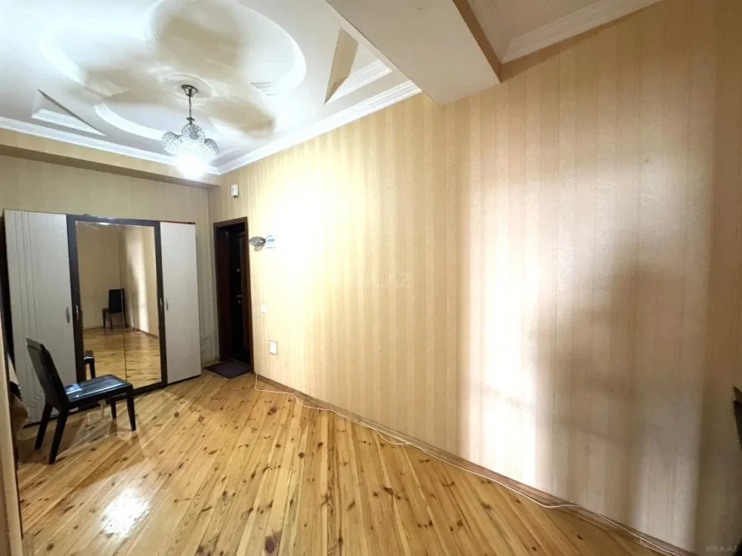 Kirayə verilir 2 otaqlı mənzil 85 m²