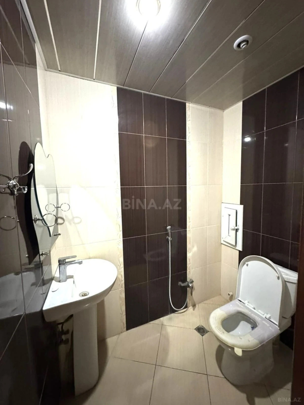 Kirayə verilir 2 otaqlı mənzil 85 m²