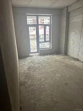 Satılır 2 otaqlı mənzil 102 m²