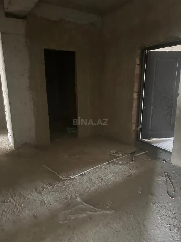 Satılır 2 otaqlı mənzil 102 m²