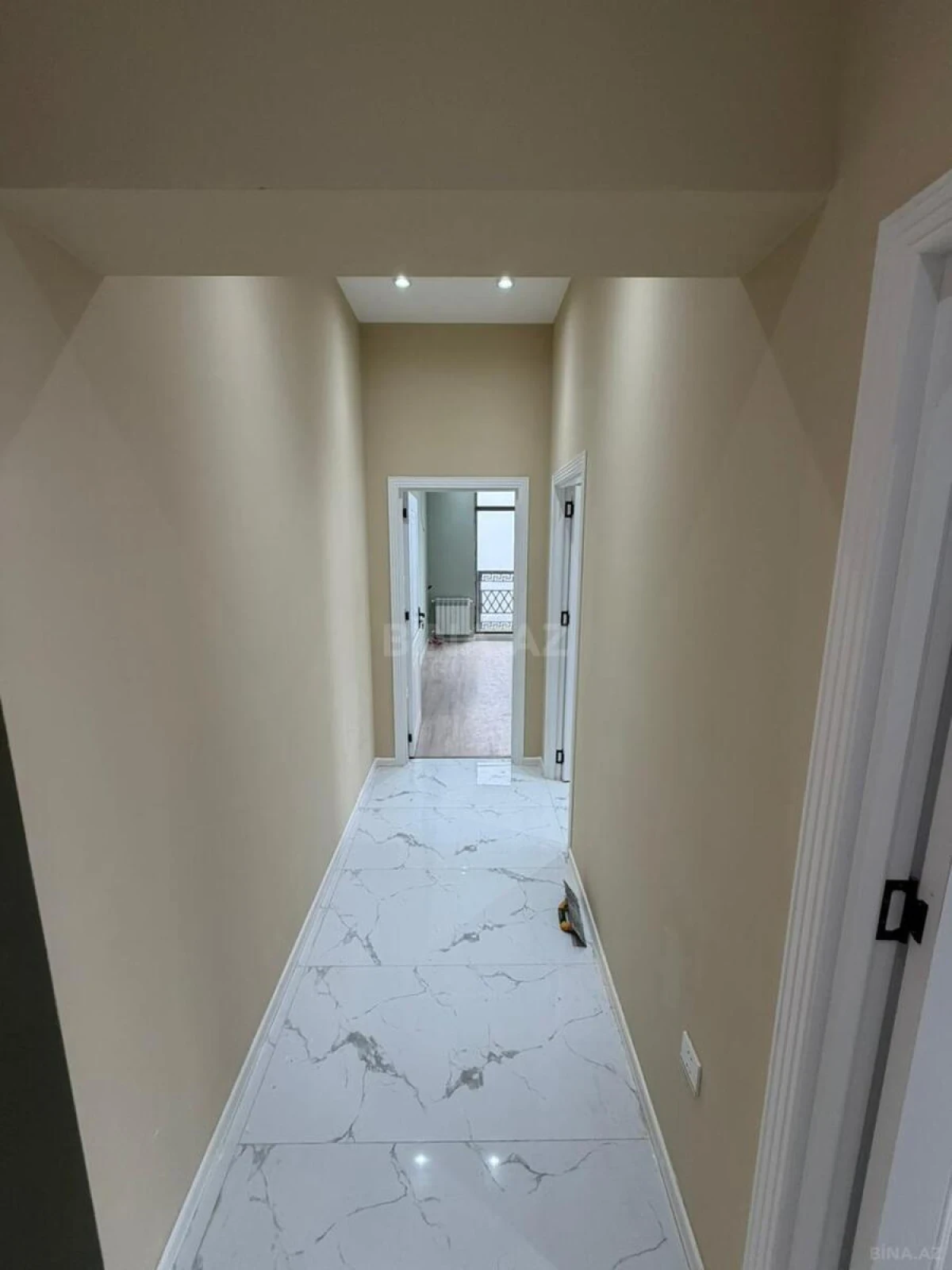 Kirayə verilir 3 otaqlı mənzil 120 m²
