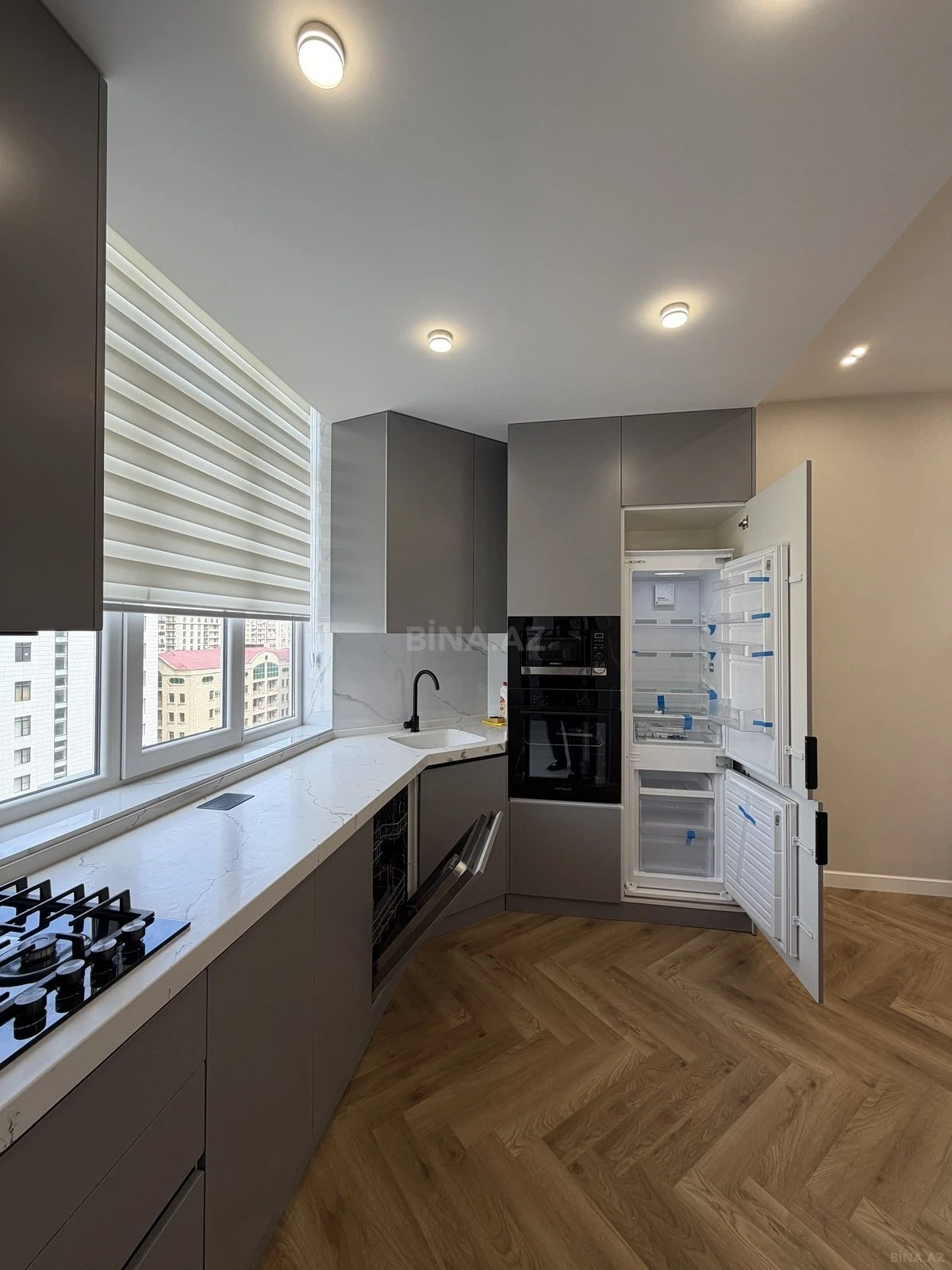 Satılır 2 otaqlı mənzil 68 m²