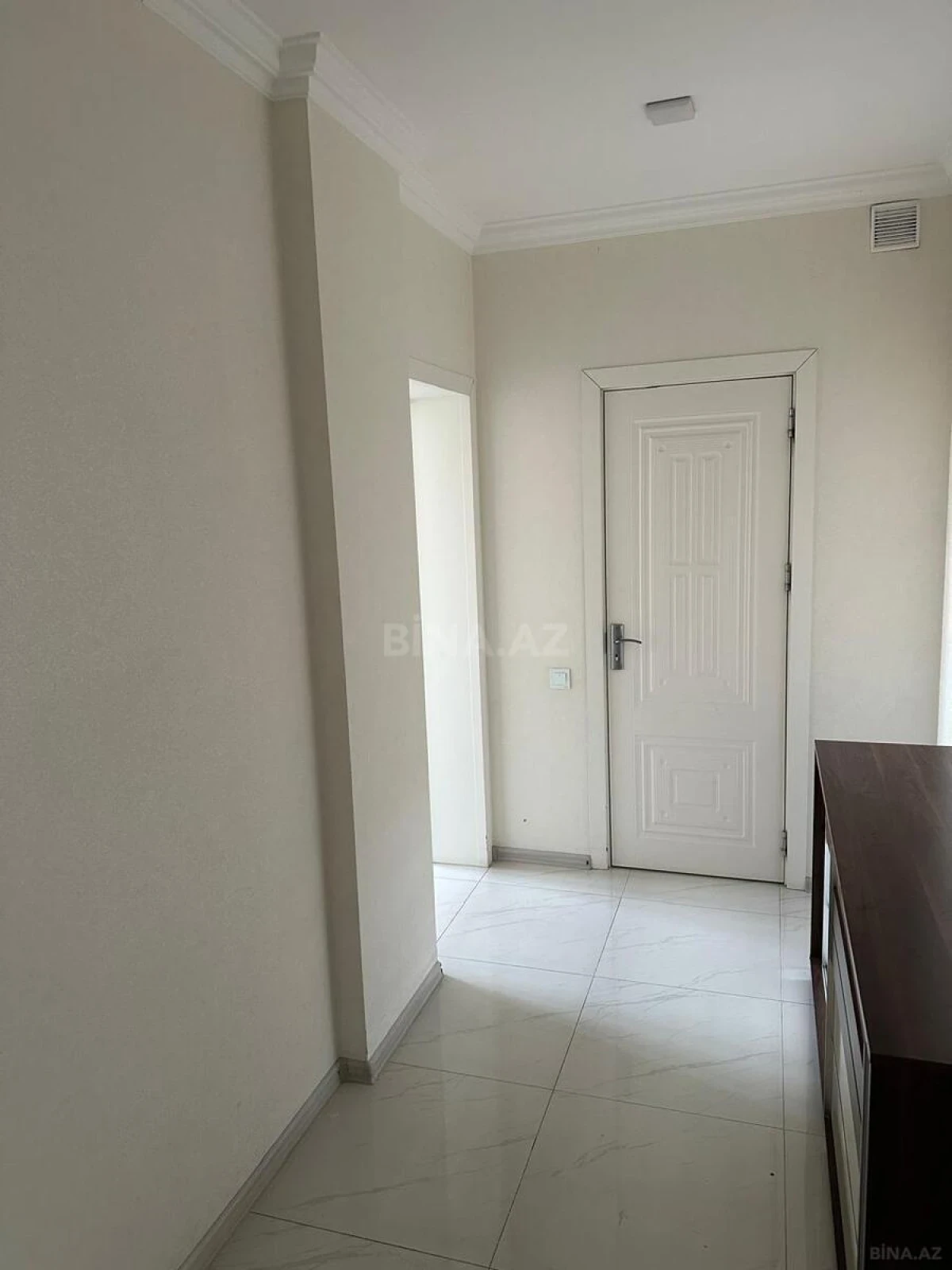 Kirayə verilir 2 otaqlı mənzil 100 m²