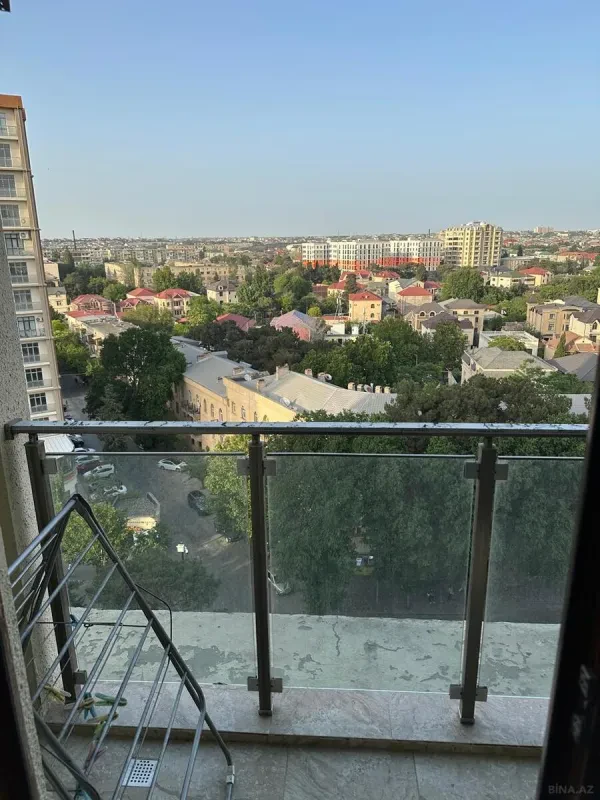 Kirayə verilir 2 otaqlı mənzil 100 m²