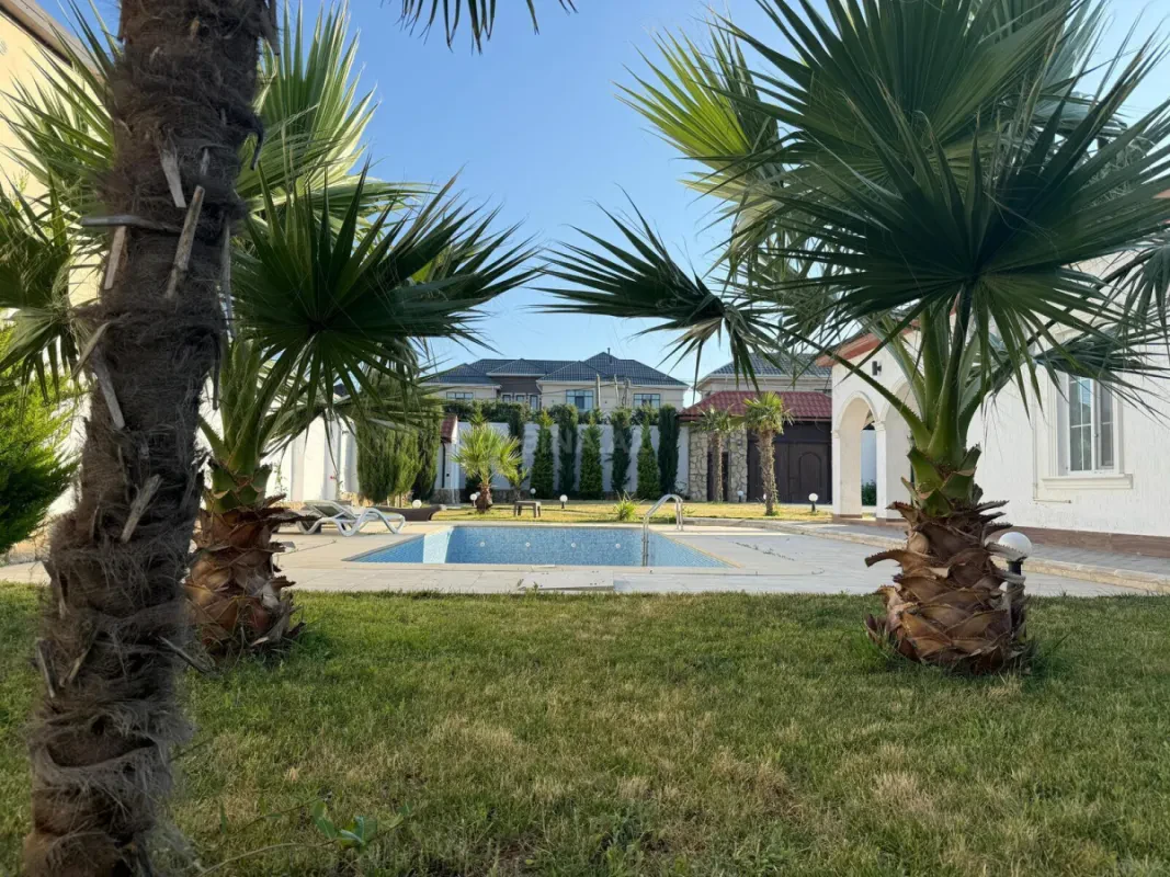Kirayə verilir 4 otaqlı həyət evi 220 m²