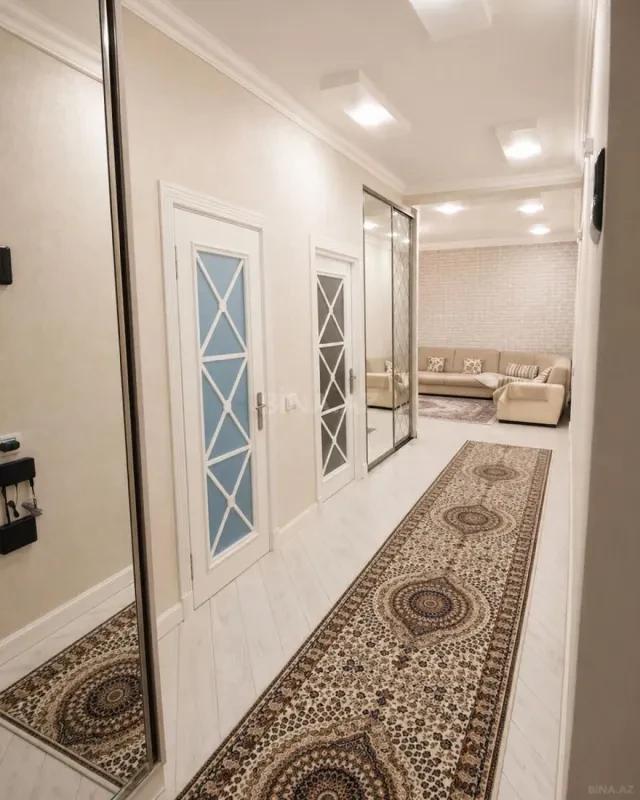 Kirayə verilir 2 otaqlı mənzil 60 m²