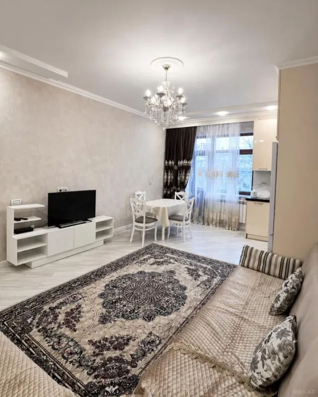 Kirayə verilir 2 otaqlı mənzil 60 m²