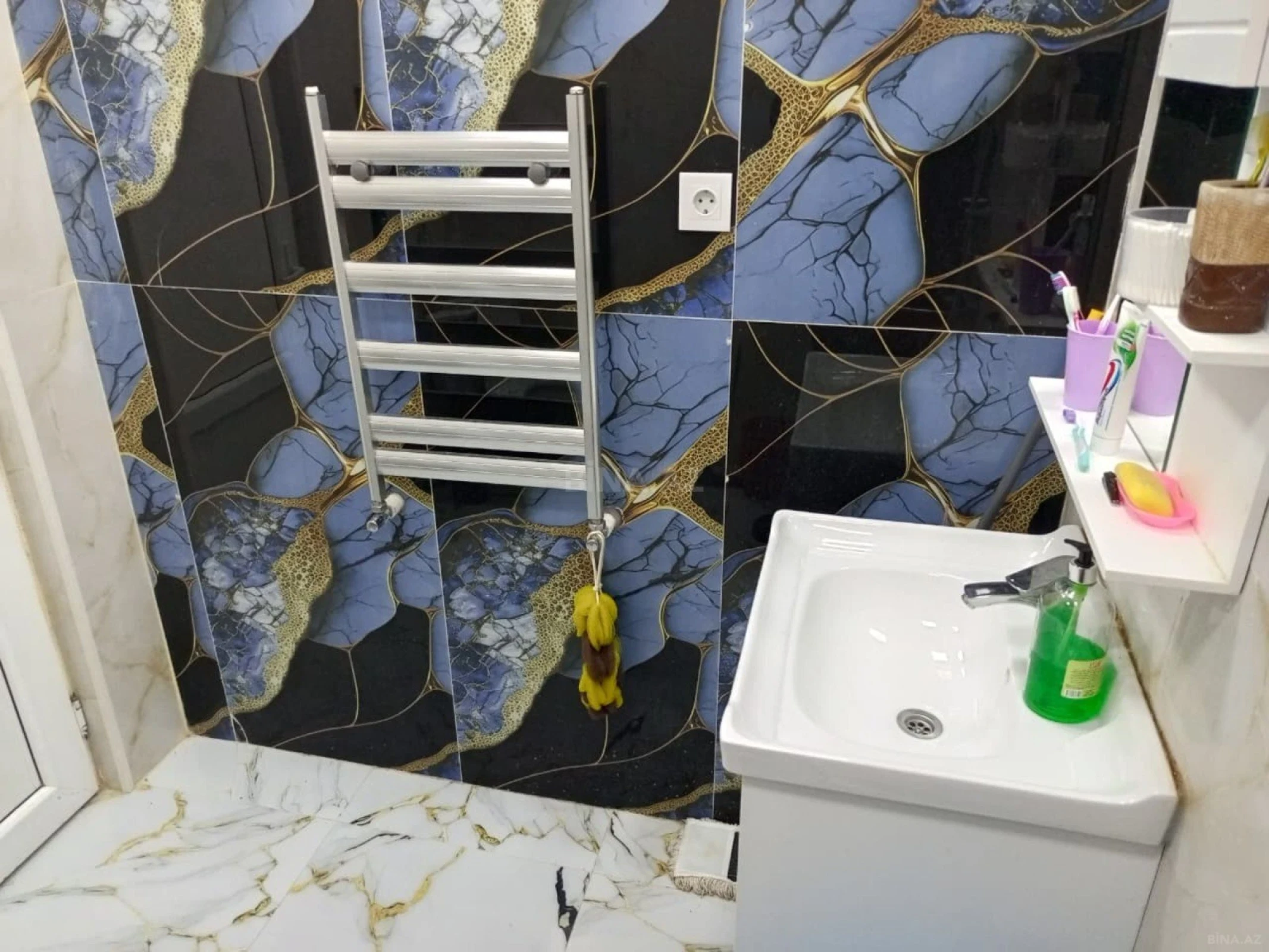 Satılır 5 otaqlı həyət evi 130 m²