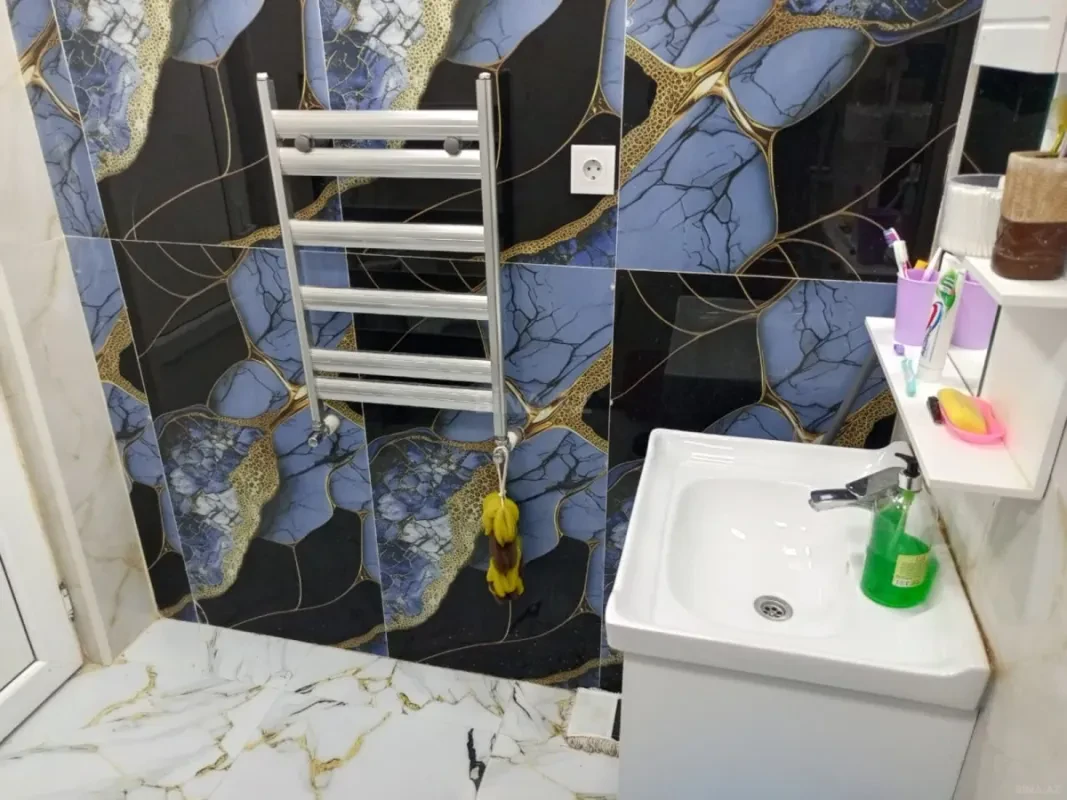 Satılır 5 otaqlı həyət evi 130 m²
