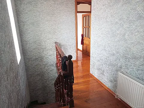 Satılır 5 otaqlı həyət evi 130 m²