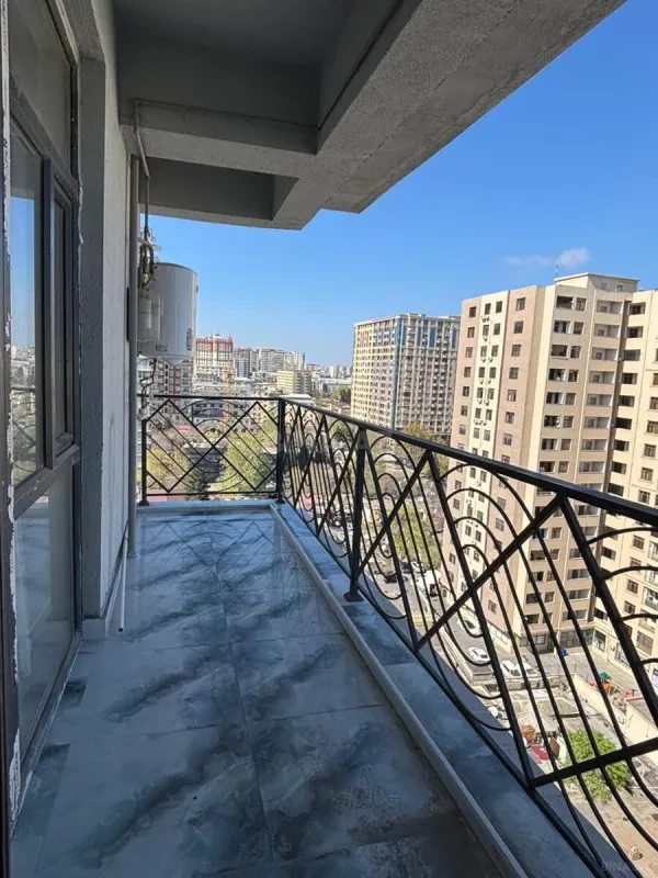 Satılır 3 otaqlı mənzil 80 m²