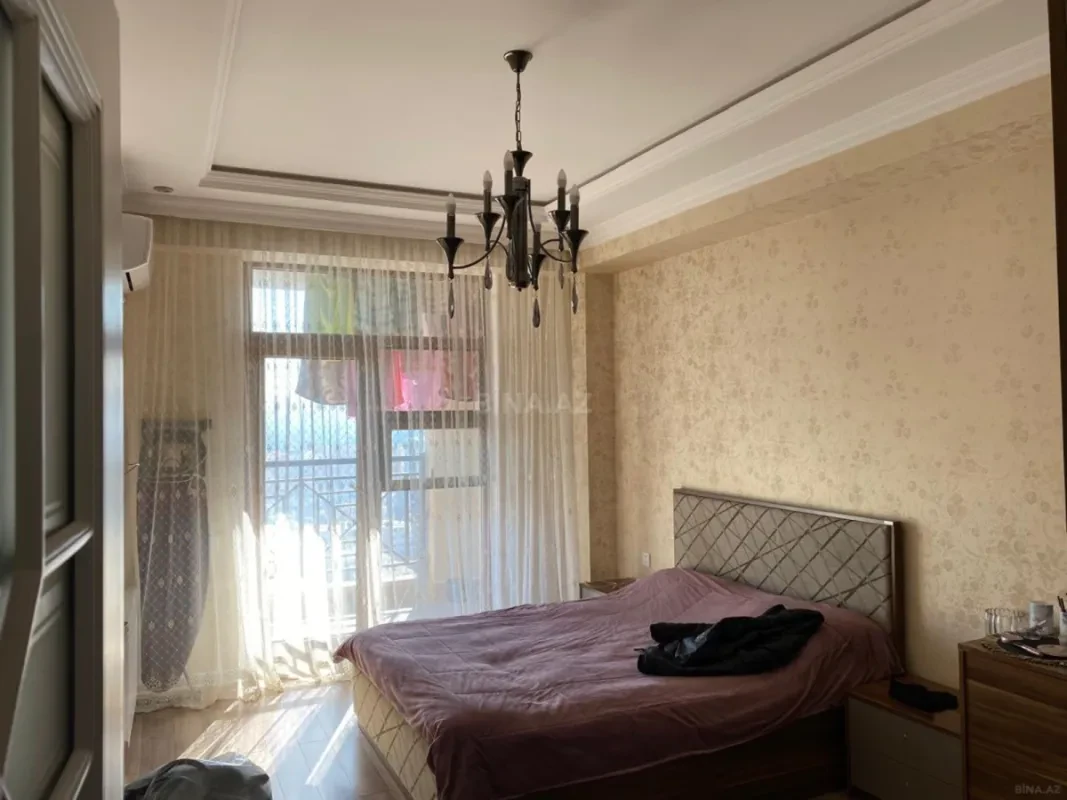 Satılır 1 otaqlı mənzil 56 m²