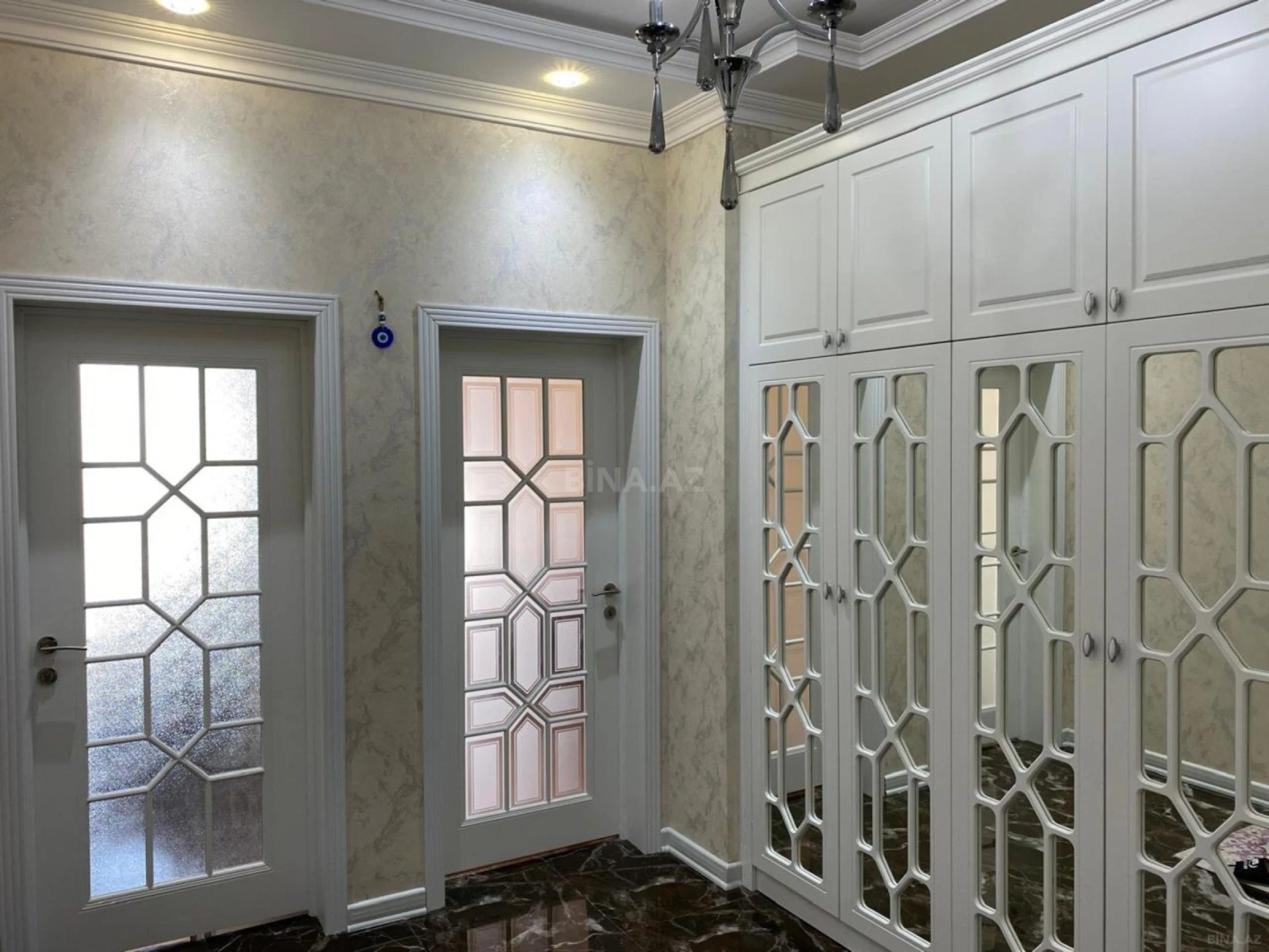 Satılır 1 otaqlı mənzil 56 m²