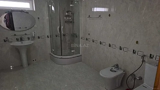 Kirayə verilir 6 otaqlı həyət evi 400 m²