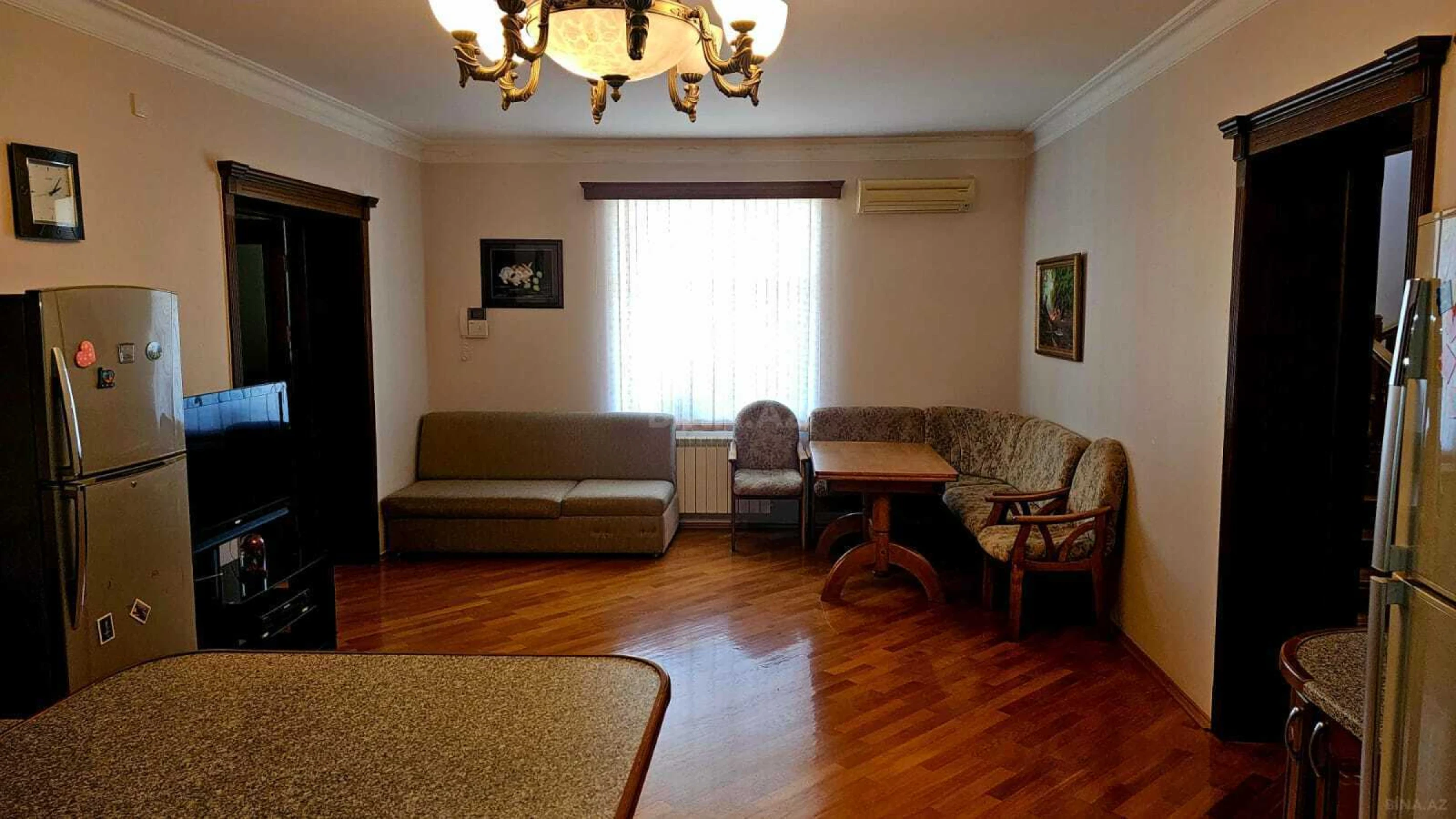 Kirayə verilir 6 otaqlı həyət evi 400 m²