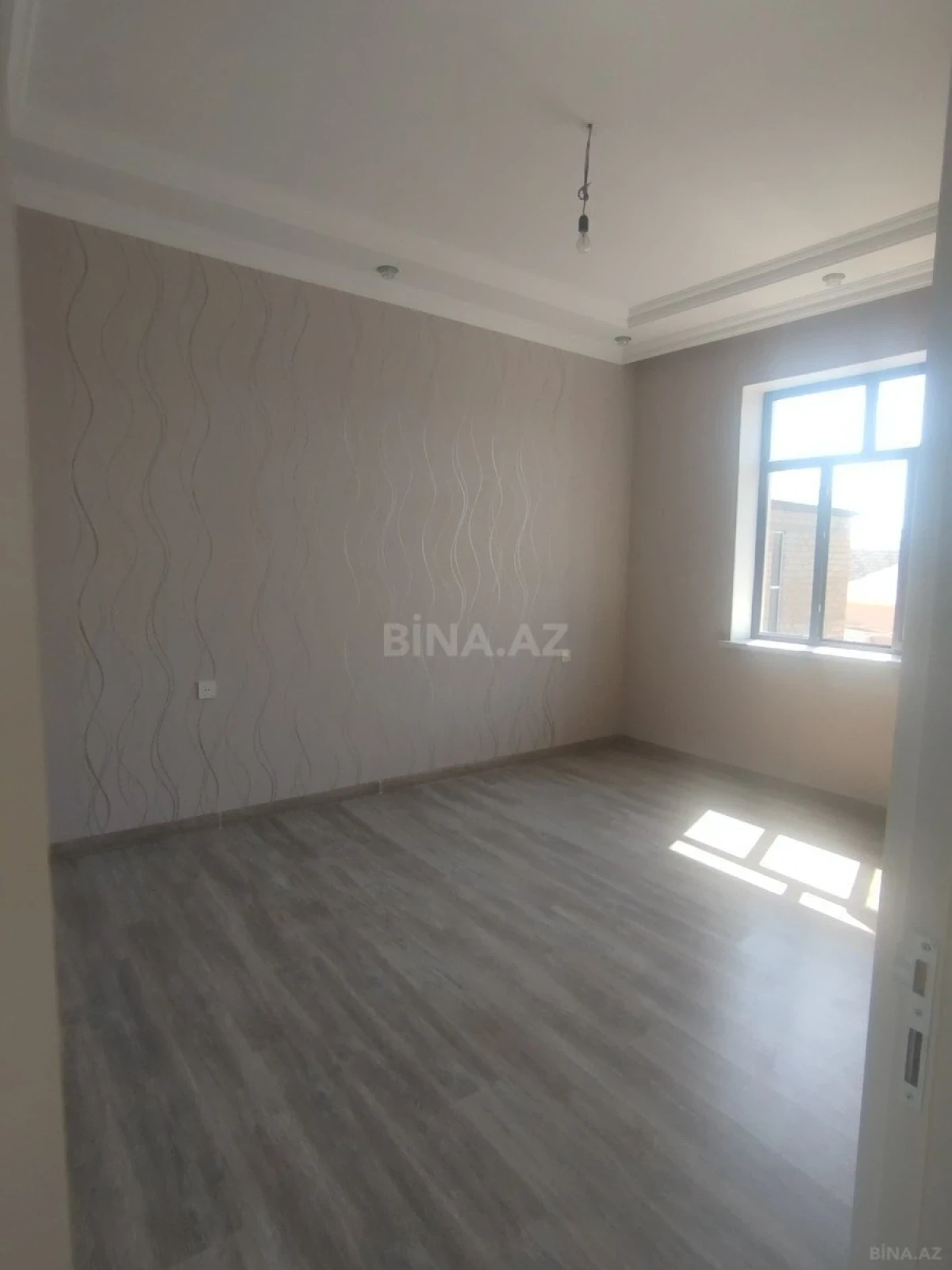 Satılır 7 otaqlı həyət evi 237 m²