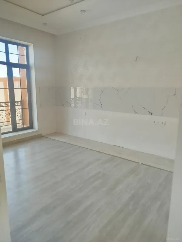 Satılır 7 otaqlı həyət evi 237 m²