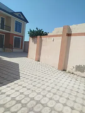 Satılır 7 otaqlı həyət evi 237 m²