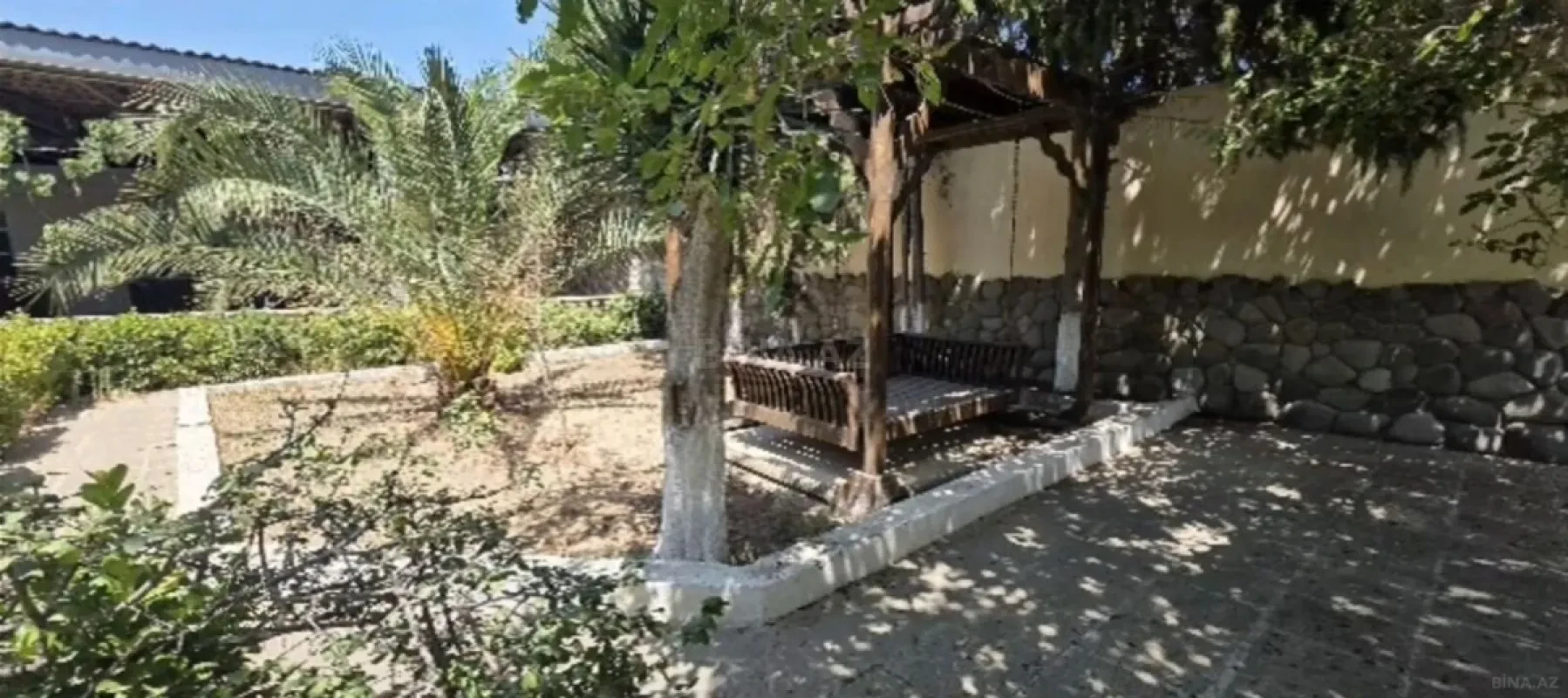Satılır 5 otaqlı həyət evi 392 m²
