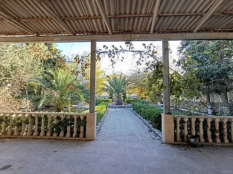 Satılır 5 otaqlı həyət evi 392 m²
