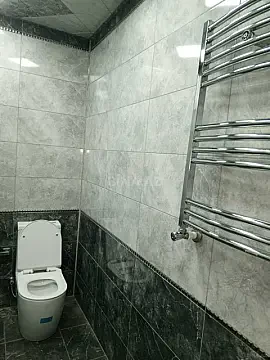 Satılır 3 otaqlı mənzil 137 m²