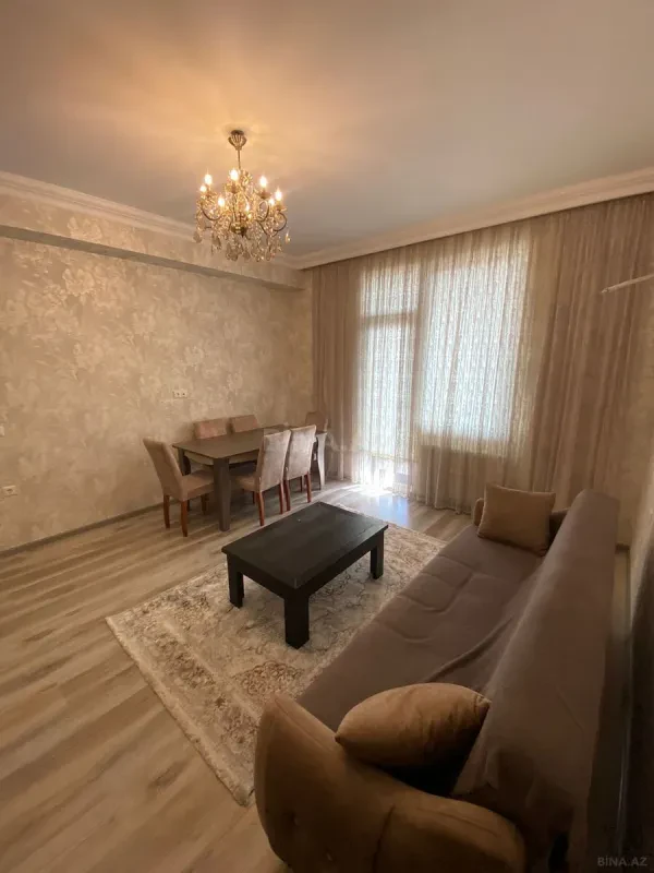 Kirayə verilir 2 otaqlı mənzil 80 m²
