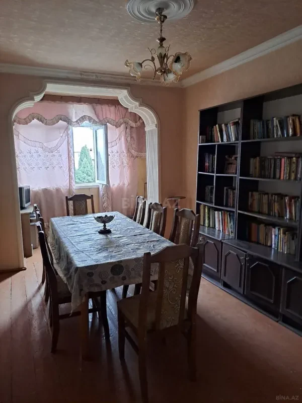 Satılır 4 otaqlı mənzil 85 m²