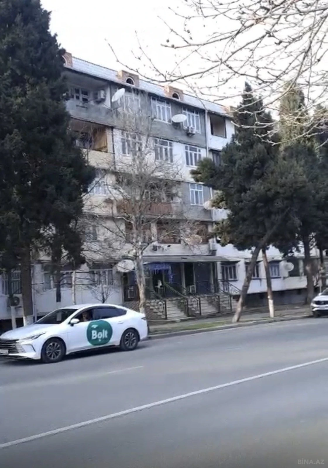 Satılır 4 otaqlı mənzil 85 m²