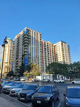 Kirayə verilir 3 otaqlı mənzil 120 m² — Bakı 3 otaq 120.00 m²