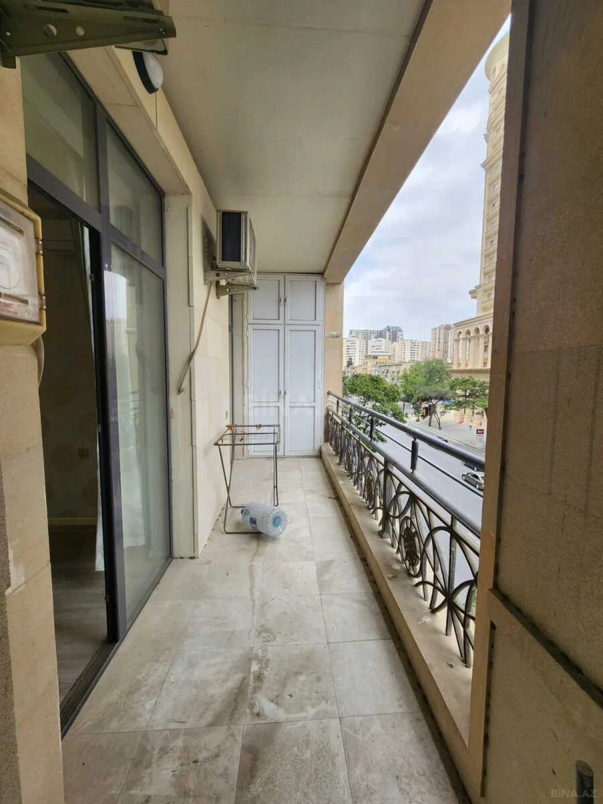 Kirayə verilir 3 otaqlı mənzil 120 m²