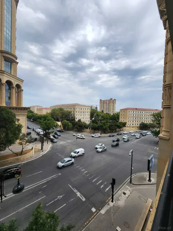 Kirayə verilir 3 otaqlı mənzil 120 m²