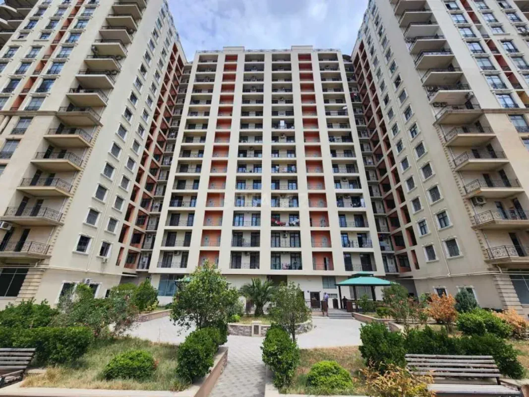 Kirayə verilir 3 otaqlı mənzil 120 m²