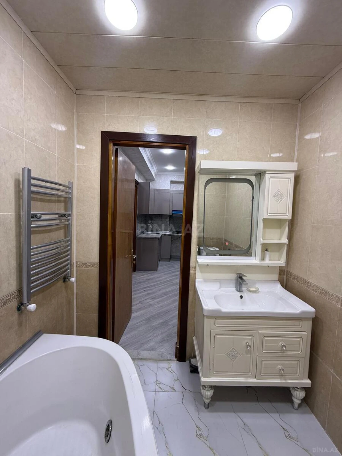 Satılır 2 otaqlı mənzil 65.5 m²