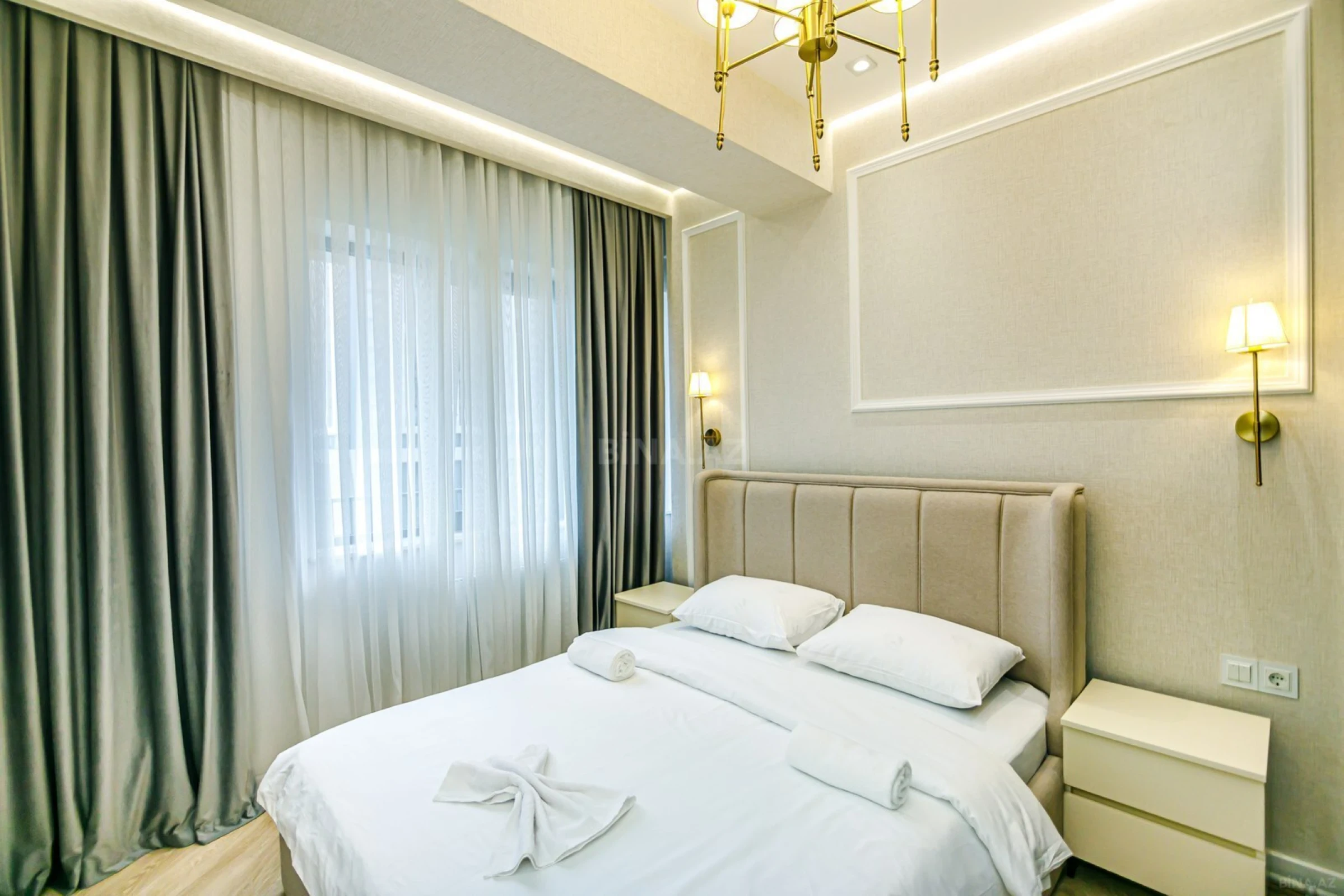 Kirayə verilir 2 otaqlı mənzil 95 m²