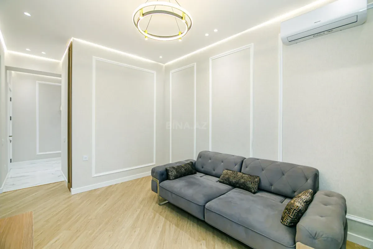 Kirayə verilir 2 otaqlı mənzil 95 m²