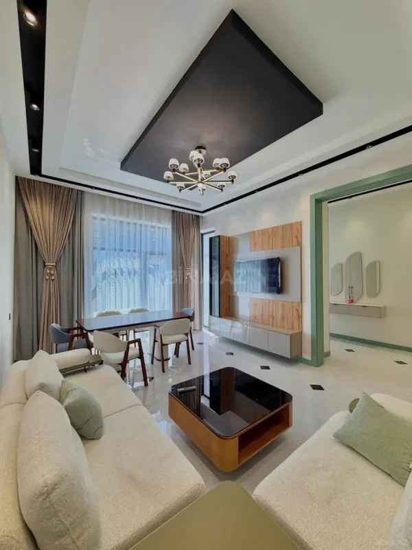 Satılır 4 otaqlı həyət evi 150 m²