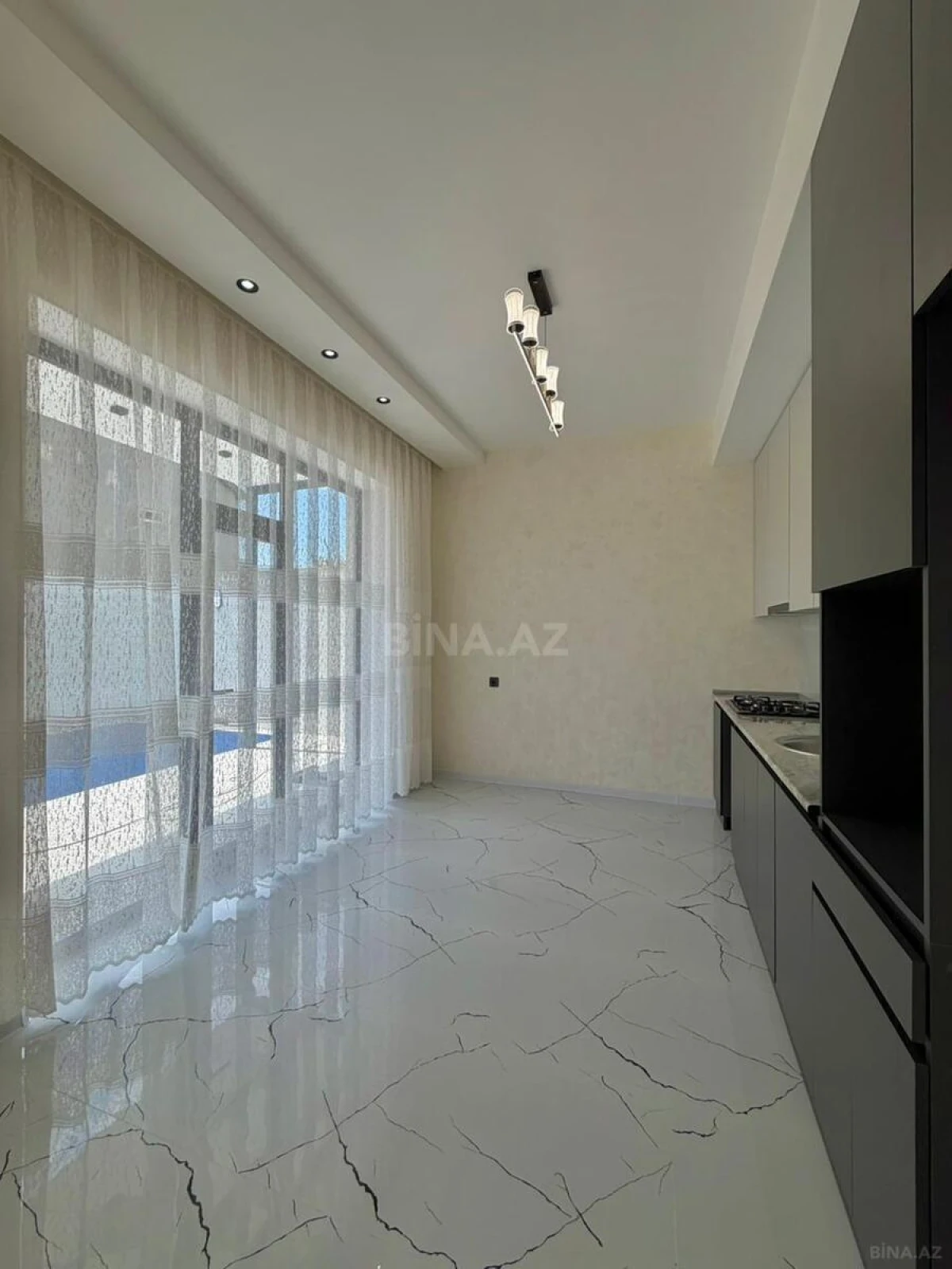 Satılır 4 otaqlı həyət evi 130 m²
